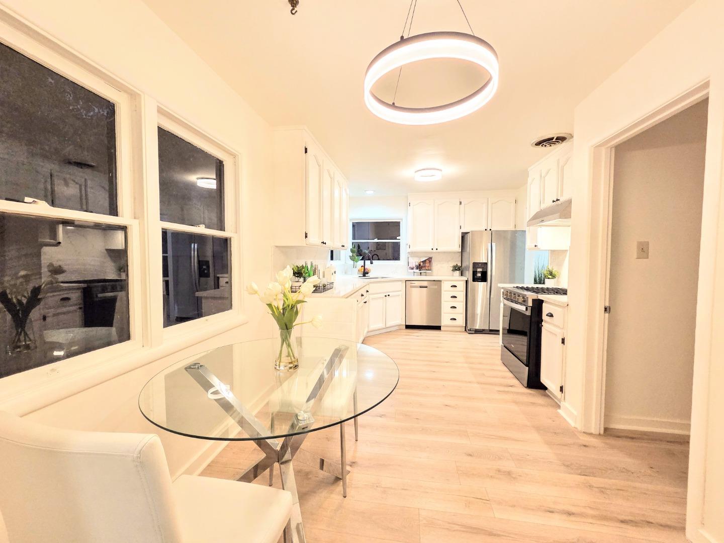 Detail Gallery Image 15 of 22 For 3523 Kirkwood Dr, San Jose,  CA 95117 - 2 Beds | 1 Baths