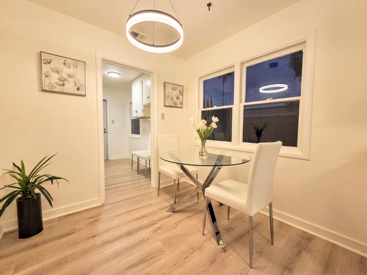 Detail Gallery Image 17 of 22 For 3523 Kirkwood Dr, San Jose,  CA 95117 - 2 Beds | 1 Baths