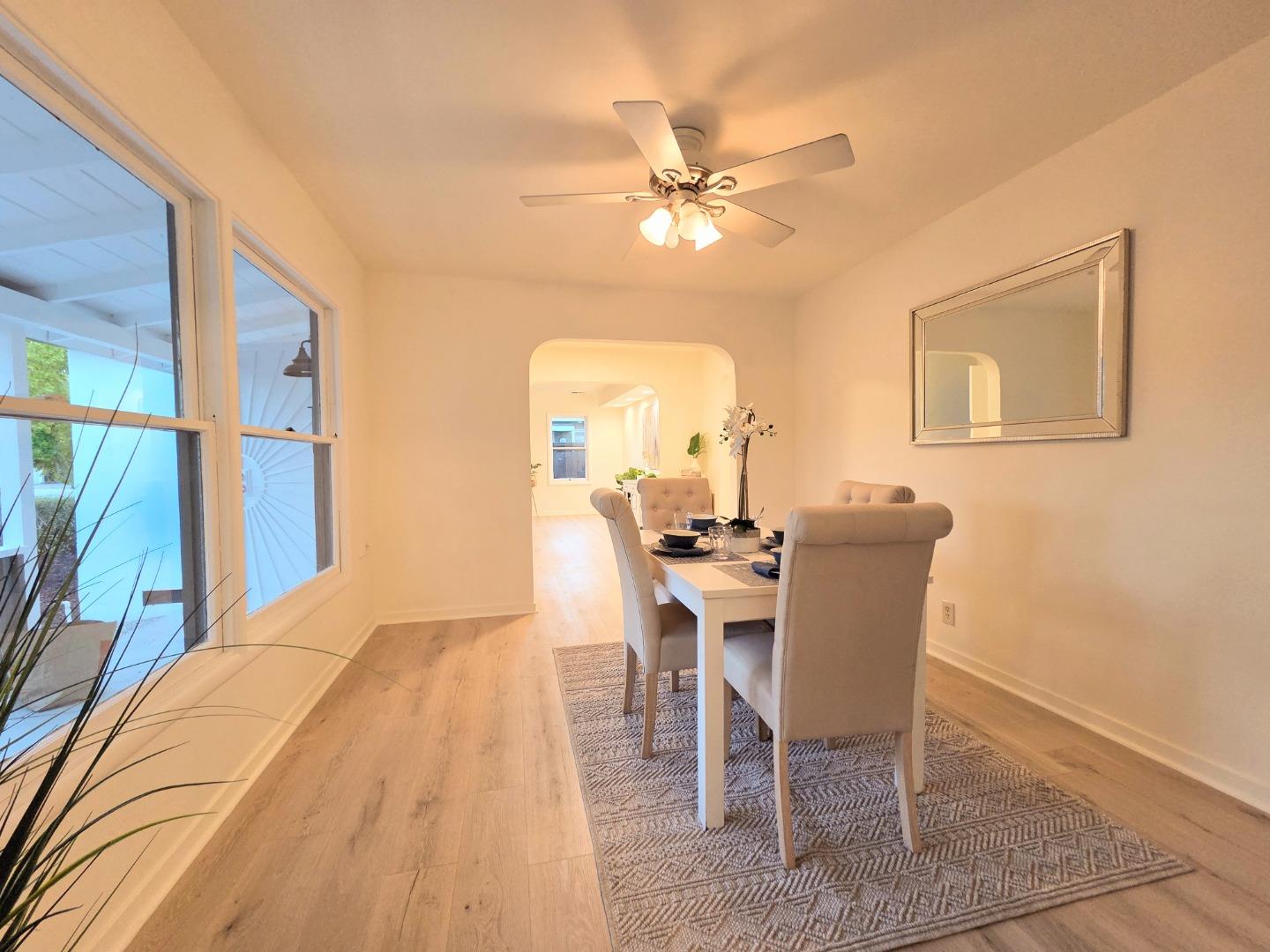 Detail Gallery Image 4 of 22 For 3523 Kirkwood Dr, San Jose,  CA 95117 - 2 Beds | 1 Baths