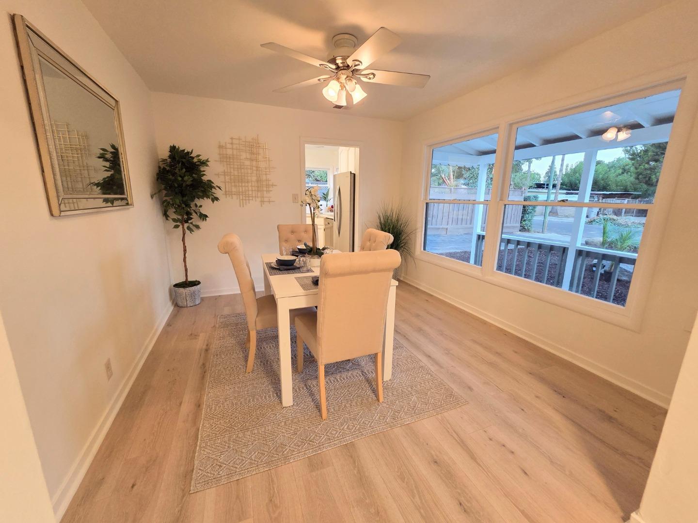 Detail Gallery Image 5 of 22 For 3523 Kirkwood Dr, San Jose,  CA 95117 - 2 Beds | 1 Baths