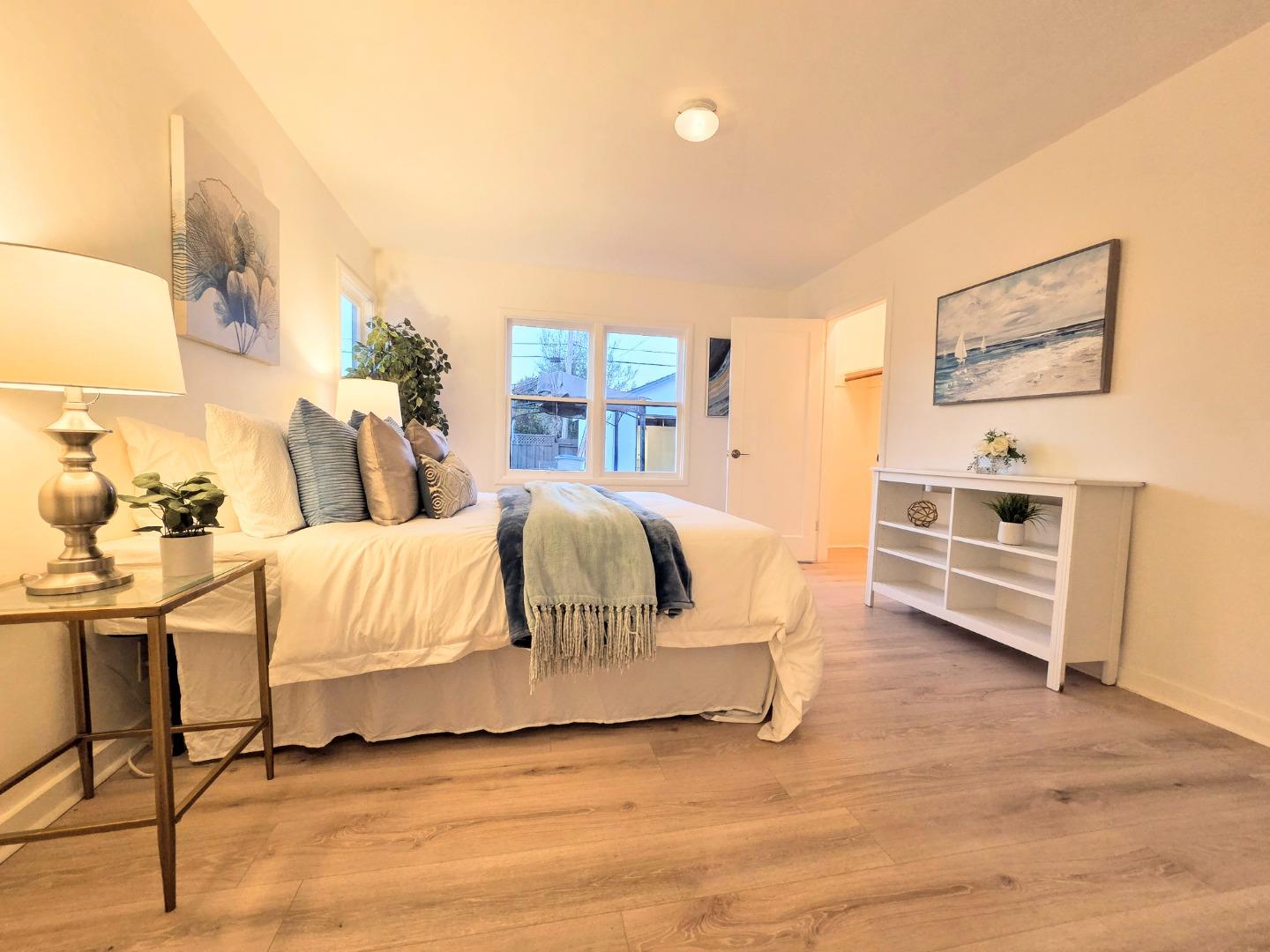 Detail Gallery Image 8 of 22 For 3523 Kirkwood Dr, San Jose,  CA 95117 - 2 Beds | 1 Baths