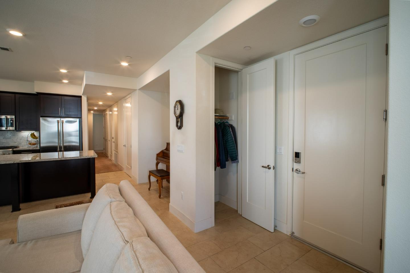 Detail Gallery Image 14 of 46 For 708 Eppleton Ln #204,  Foster City,  CA 94404 - 3 Beds | 2 Baths