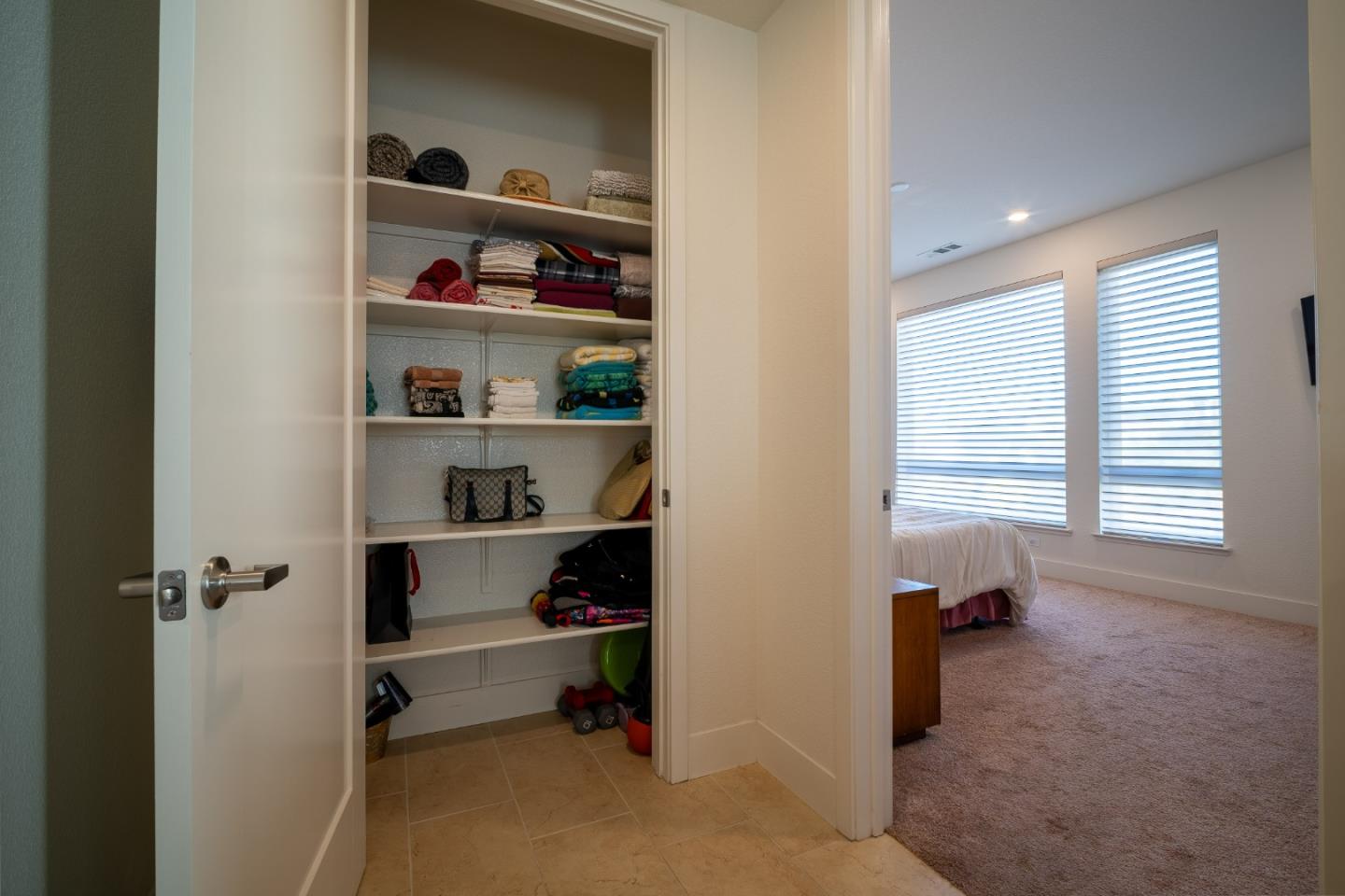 Detail Gallery Image 15 of 46 For 708 Eppleton Ln #204,  Foster City,  CA 94404 - 3 Beds | 2 Baths