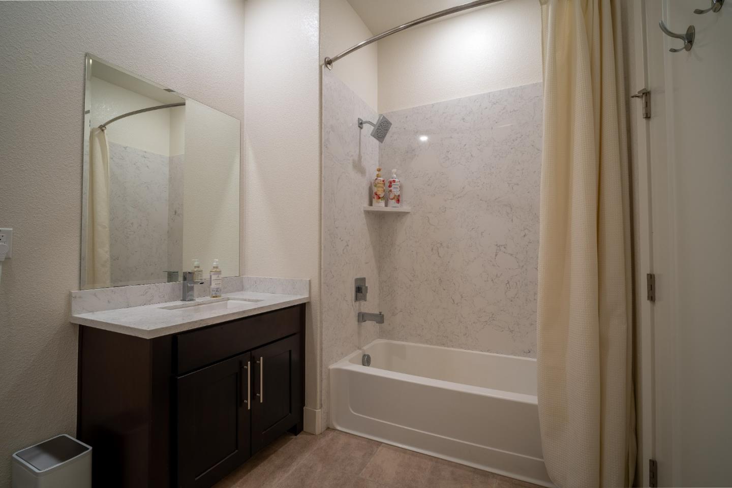 Detail Gallery Image 36 of 46 For 708 Eppleton Ln #204,  Foster City,  CA 94404 - 3 Beds | 2 Baths