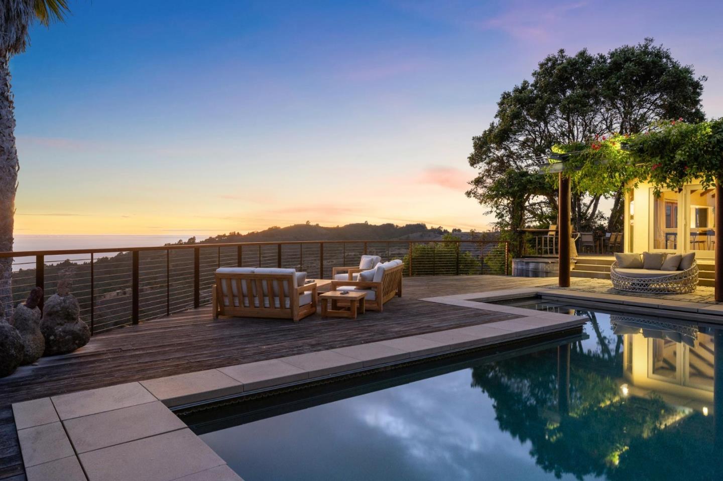 Detail Gallery Image 14 of 20 For 46250 Pfeiffer Ridge Rd, Big Sur,  CA 93920 - 5 Beds | 3 Baths