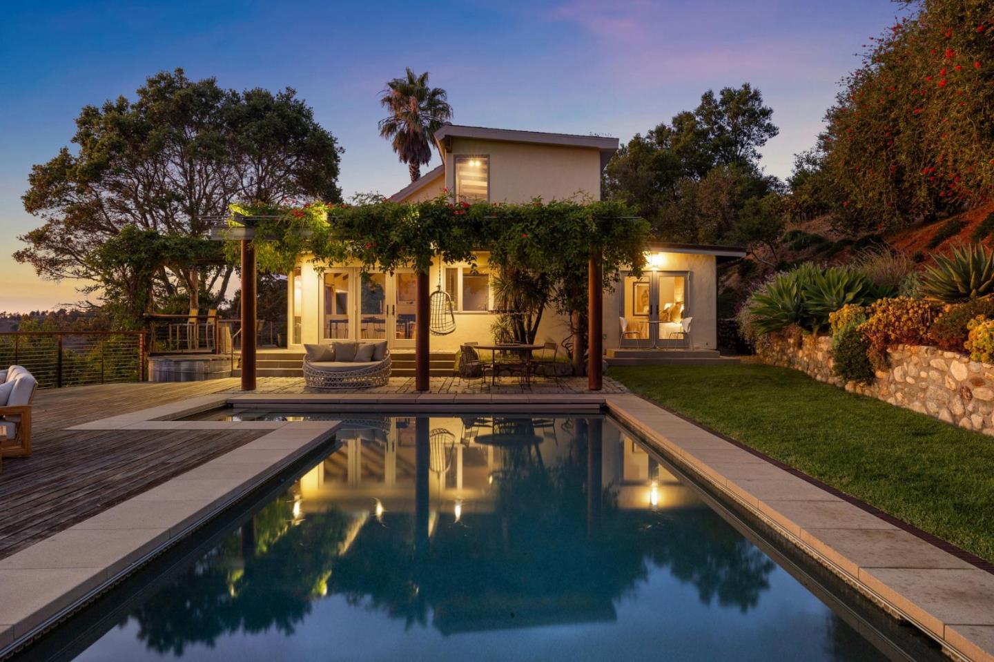 Detail Gallery Image 15 of 20 For 46250 Pfeiffer Ridge Rd, Big Sur,  CA 93920 - 5 Beds | 3 Baths