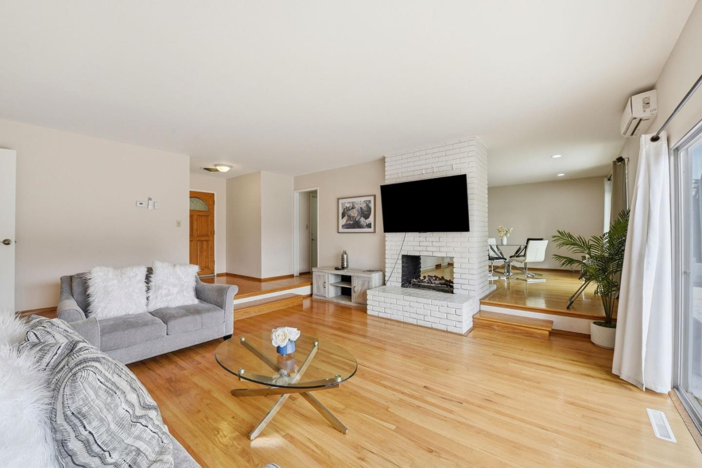 Detail Gallery Image 11 of 45 For 738 Sobrato Dr, Campbell,  CA 95008 - 3 Beds | 2 Baths