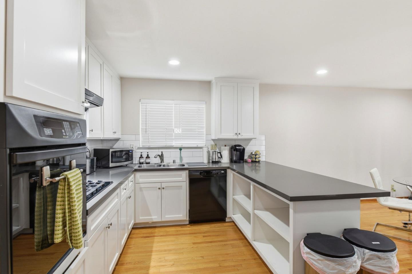 Detail Gallery Image 15 of 45 For 738 Sobrato Dr, Campbell,  CA 95008 - 3 Beds | 2 Baths