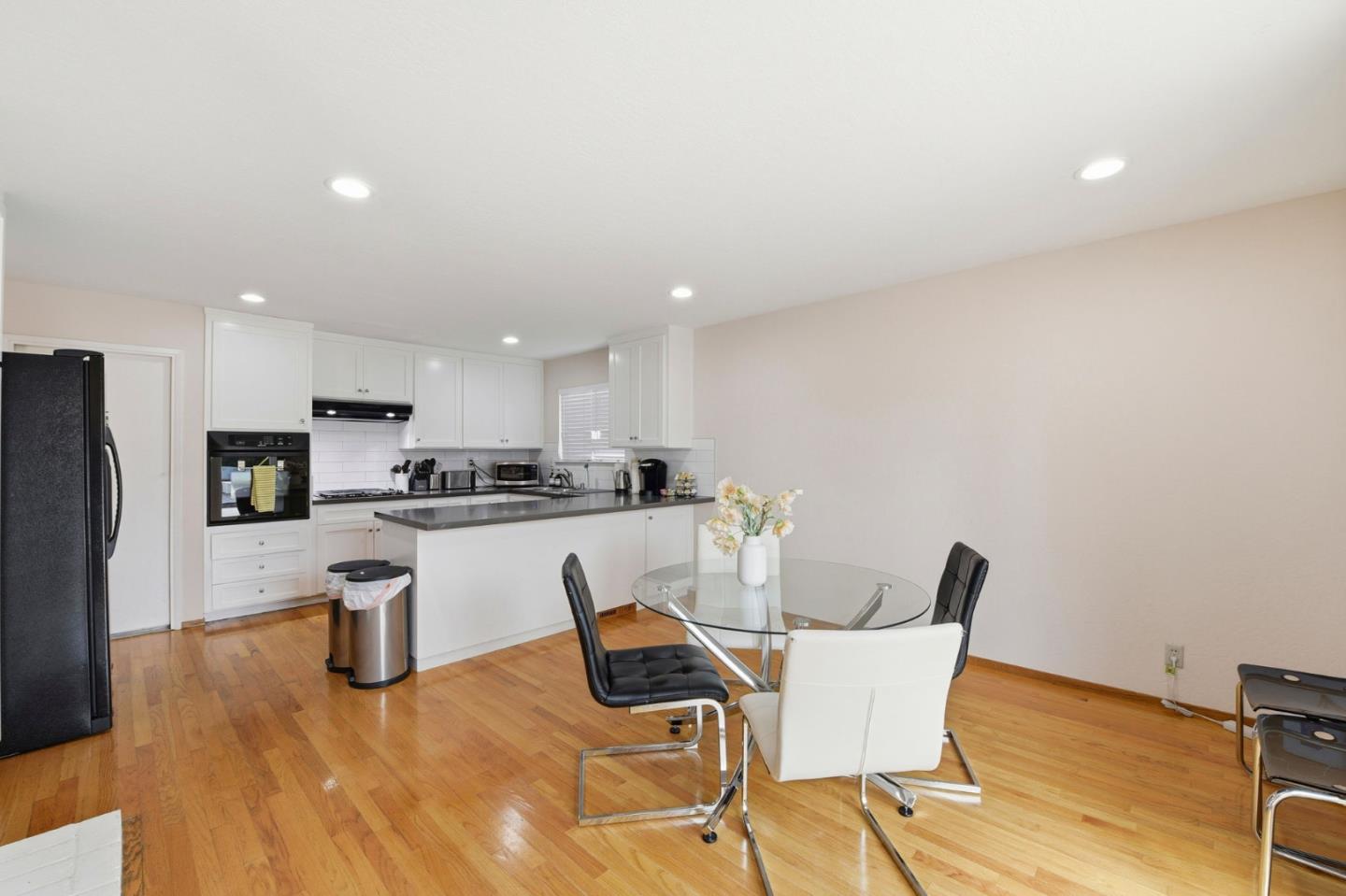 Detail Gallery Image 19 of 45 For 738 Sobrato Dr, Campbell,  CA 95008 - 3 Beds | 2 Baths