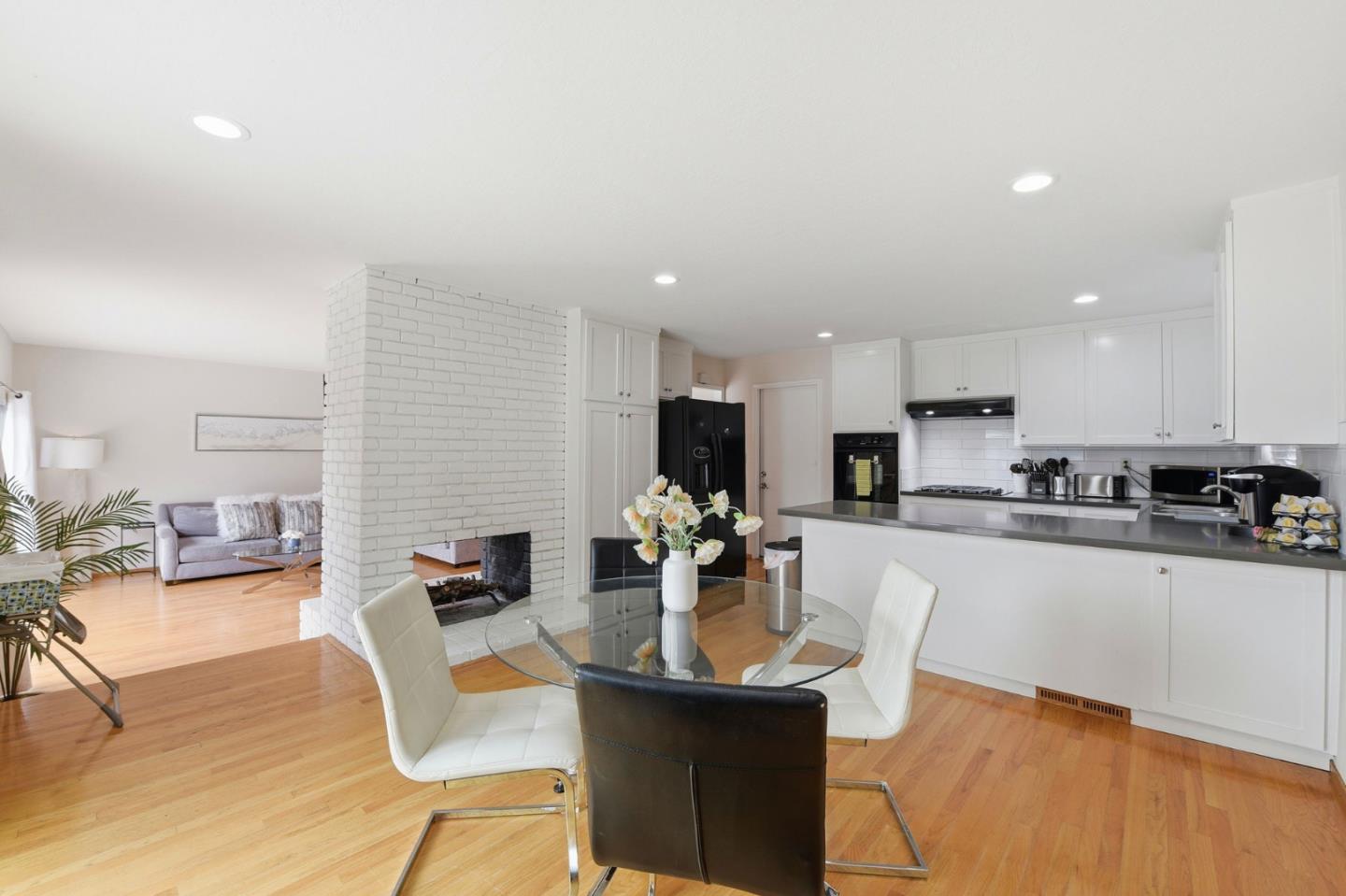 Detail Gallery Image 20 of 45 For 738 Sobrato Dr, Campbell,  CA 95008 - 3 Beds | 2 Baths