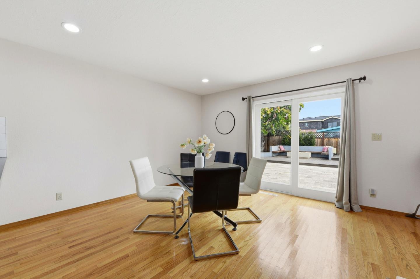 Detail Gallery Image 21 of 45 For 738 Sobrato Dr, Campbell,  CA 95008 - 3 Beds | 2 Baths