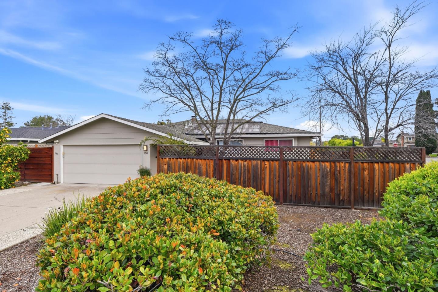 Detail Gallery Image 3 of 45 For 738 Sobrato Dr, Campbell,  CA 95008 - 3 Beds | 2 Baths