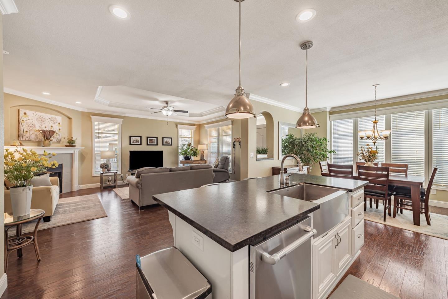 Detail Gallery Image 15 of 38 For 1085 Tasman Dr #514,  Sunnyvale,  CA 94089 - 3 Beds | 3 Baths