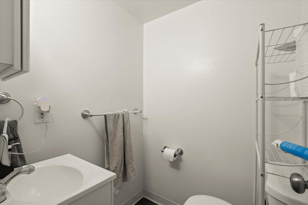 Detail Gallery Image 16 of 18 For 642 S 7th St, San Jose,  CA 95112 - – Beds | – Baths