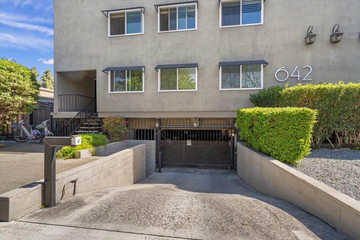 Detail Gallery Image 3 of 18 For 642 S 7th St, San Jose,  CA 95112 - – Beds | – Baths