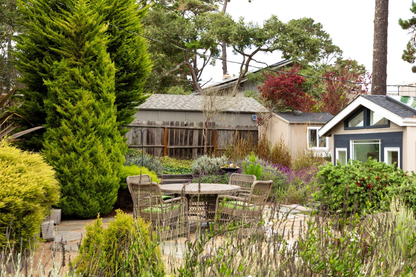 Detail Gallery Image 31 of 43 For 4106 Crest Rd, Pebble Beach,  CA 93953 - 3 Beds | 2/1 Baths