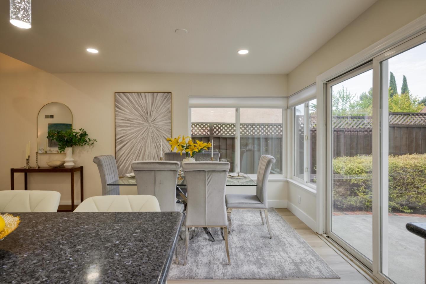 Detail Gallery Image 6 of 24 For 471 Tovar Dr, San Jose,  CA 95123 - 4 Beds | 2 Baths