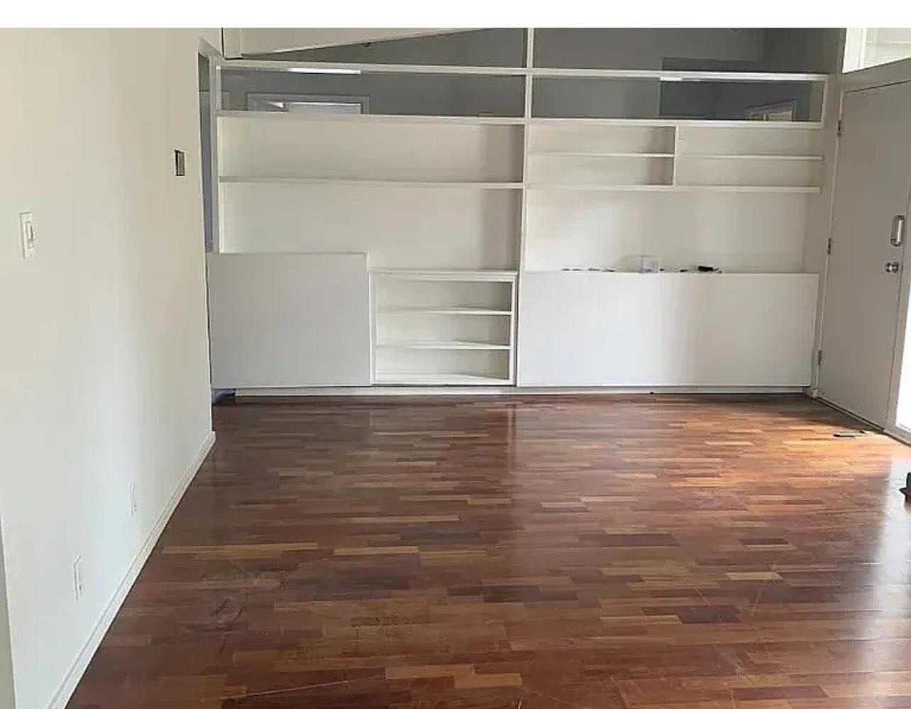 Detail Gallery Image 16 of 33 For 643 Wildwood Ln, Palo Alto,  CA 94303 - 3 Beds | 3 Baths