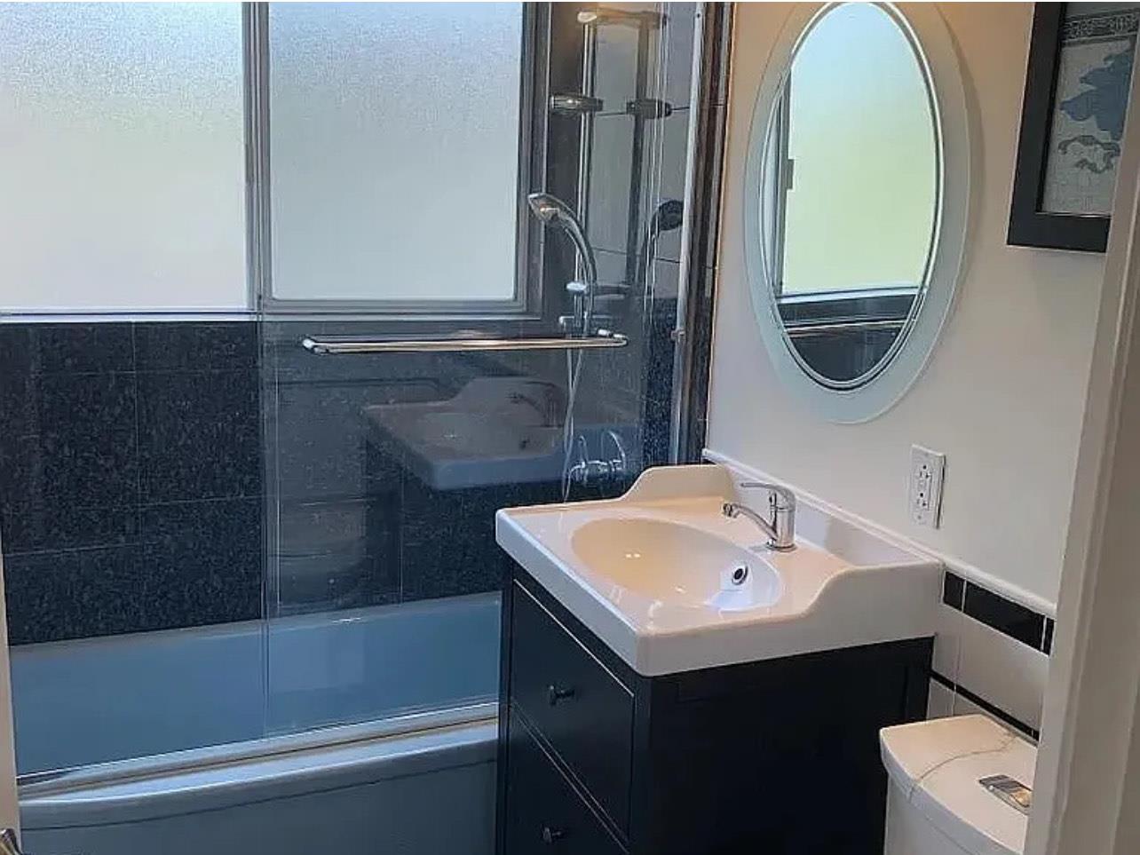 Detail Gallery Image 23 of 33 For 643 Wildwood Ln, Palo Alto,  CA 94303 - 3 Beds | 3 Baths