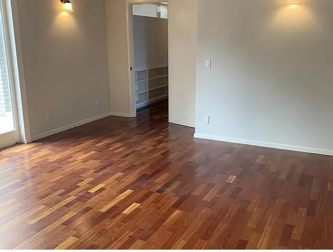 Detail Gallery Image 25 of 33 For 643 Wildwood Ln, Palo Alto,  CA 94303 - 3 Beds | 3 Baths