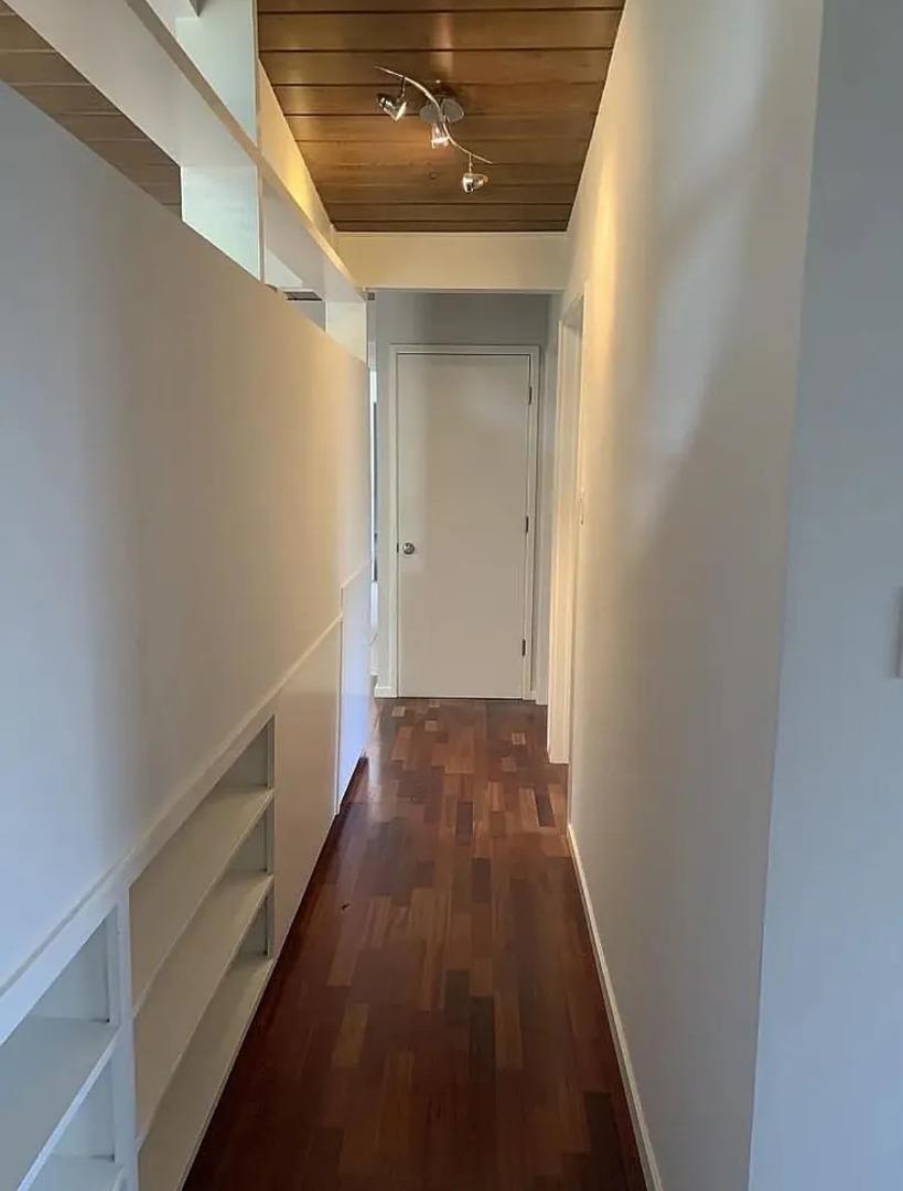 Detail Gallery Image 28 of 33 For 643 Wildwood Ln, Palo Alto,  CA 94303 - 3 Beds | 3 Baths