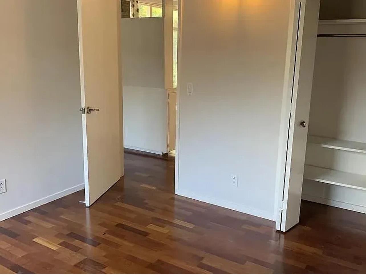 Detail Gallery Image 29 of 33 For 643 Wildwood Ln, Palo Alto,  CA 94303 - 3 Beds | 3 Baths