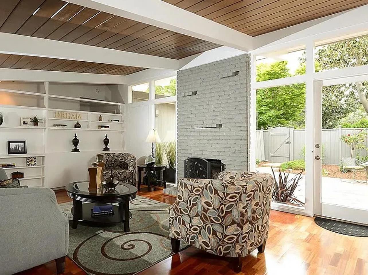 Detail Gallery Image 9 of 33 For 643 Wildwood Ln, Palo Alto,  CA 94303 - 3 Beds | 3 Baths