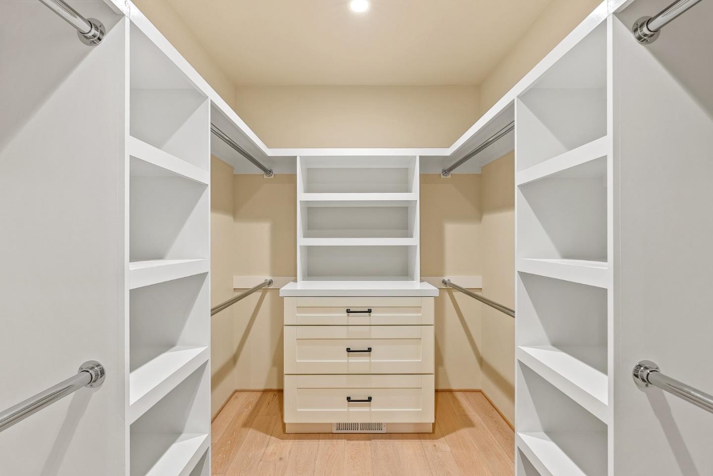 Detail Gallery Image 26 of 34 For 2869 Forest Lodge Rd, Pebble Beach,  CA 93953 - 3 Beds | 3 Baths