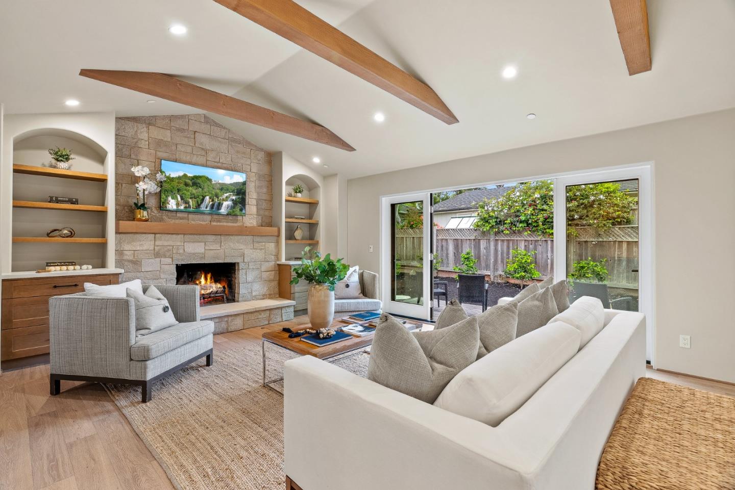 Detail Gallery Image 5 of 34 For 2869 Forest Lodge Rd, Pebble Beach,  CA 93953 - 3 Beds | 3 Baths