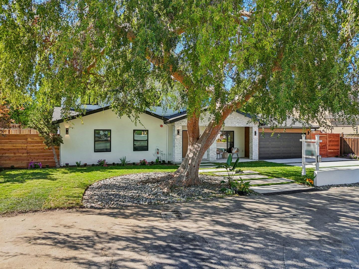 Detail Gallery Image 105 of 141 For 14361 Lenray Ln, San Jose,  CA 95124 - 5 Beds | 4 Baths