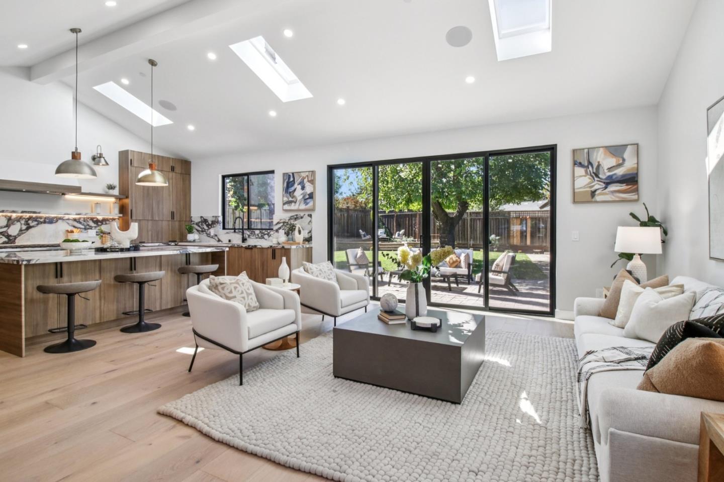 Detail Gallery Image 12 of 141 For 14361 Lenray Ln, San Jose,  CA 95124 - 5 Beds | 4 Baths