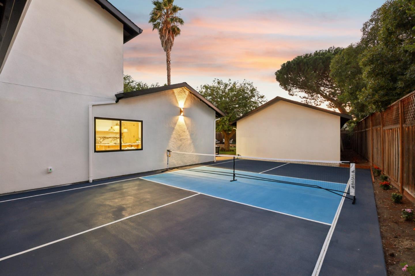 Detail Gallery Image 125 of 141 For 14361 Lenray Ln, San Jose,  CA 95124 - 5 Beds | 4 Baths