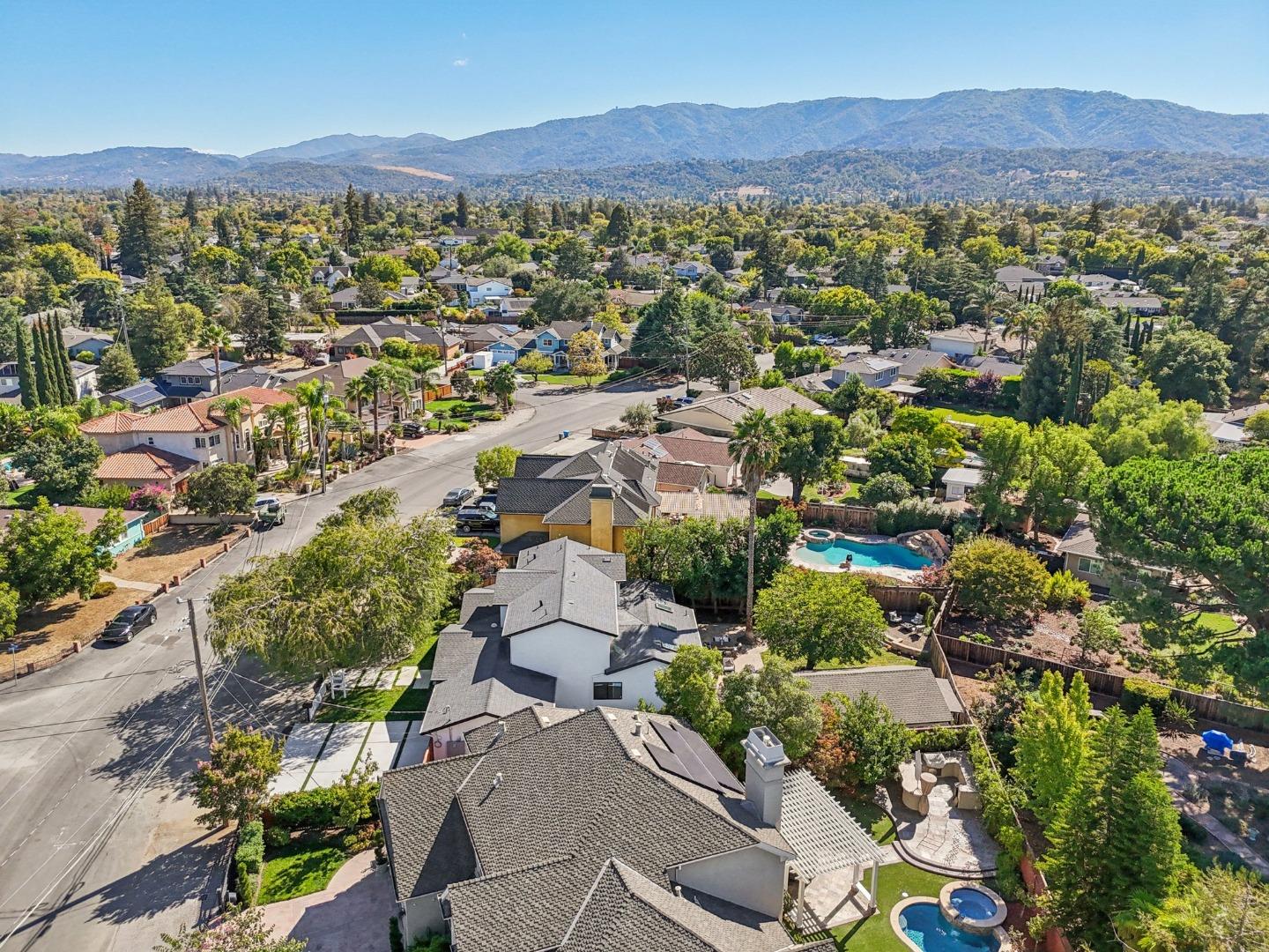 Detail Gallery Image 135 of 141 For 14361 Lenray Ln, San Jose,  CA 95124 - 5 Beds | 4 Baths