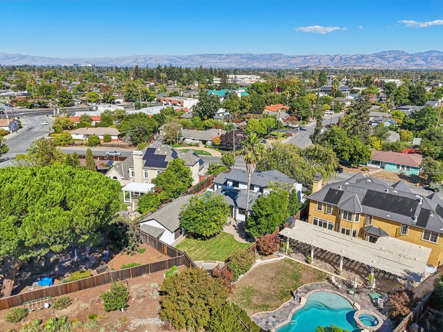 Detail Gallery Image 137 of 141 For 14361 Lenray Ln, San Jose,  CA 95124 - 5 Beds | 4 Baths