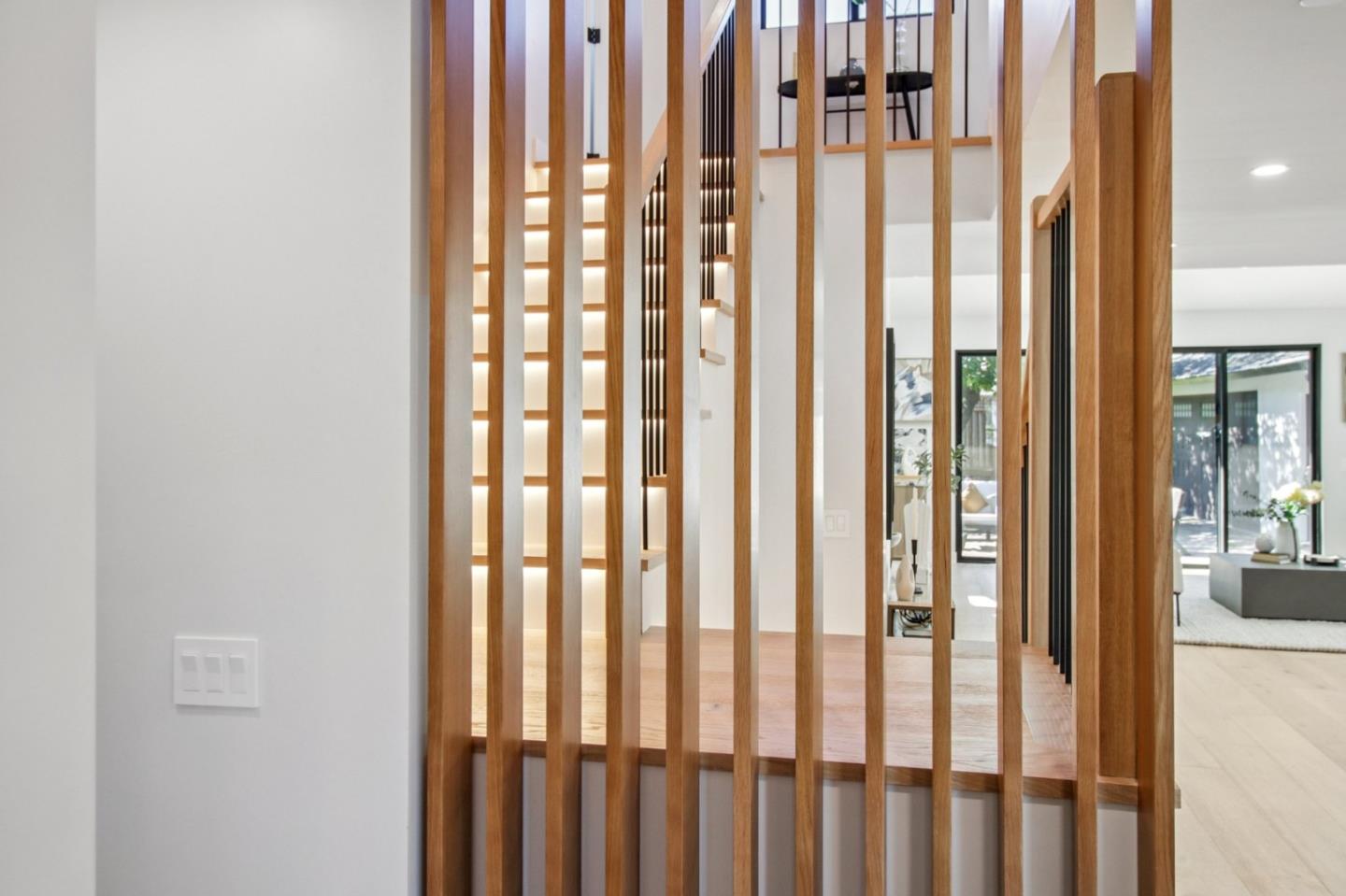 Detail Gallery Image 26 of 141 For 14361 Lenray Ln, San Jose,  CA 95124 - 5 Beds | 4 Baths