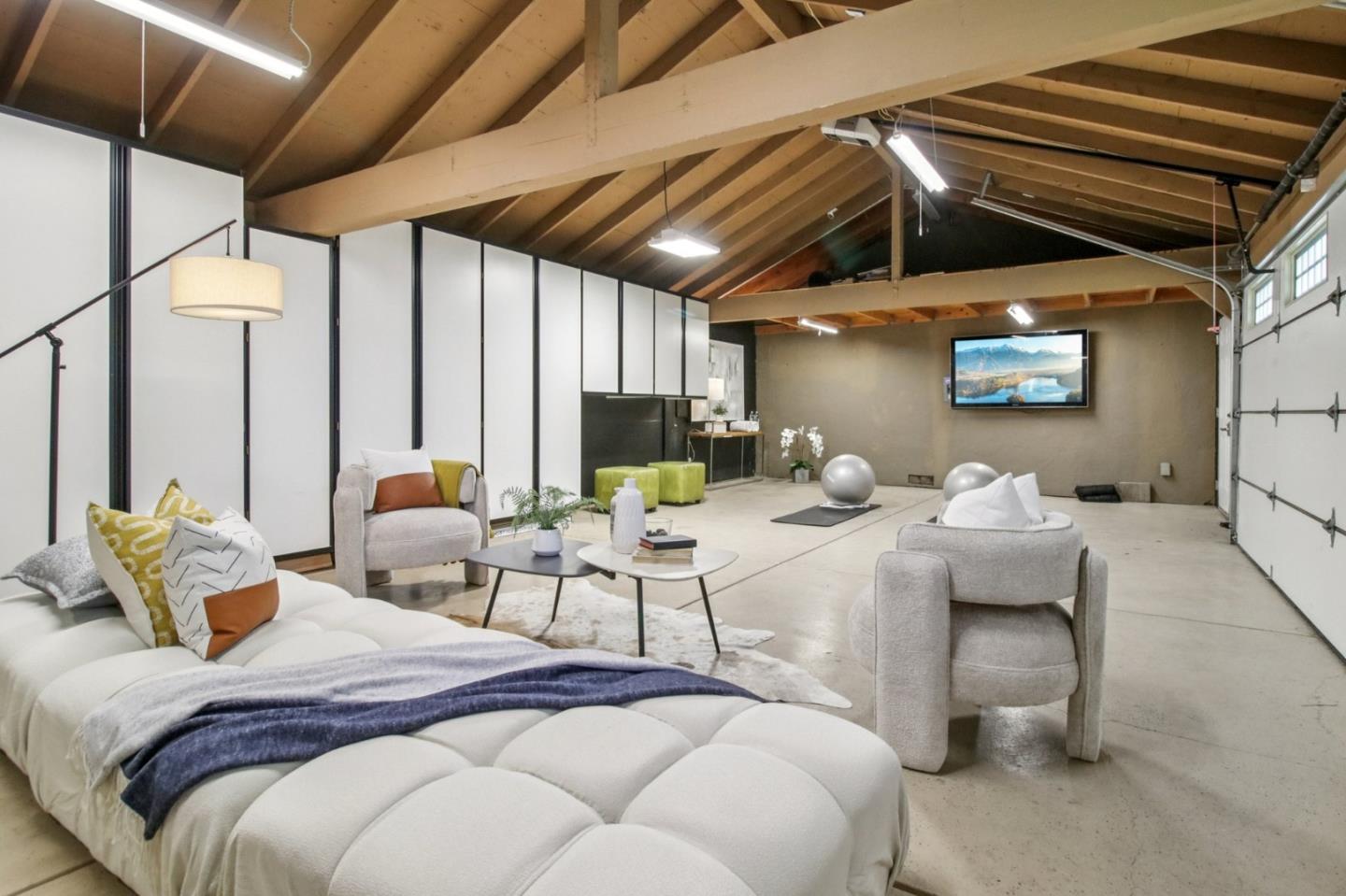 Detail Gallery Image 47 of 141 For 14361 Lenray Ln, San Jose,  CA 95124 - 5 Beds | 4 Baths