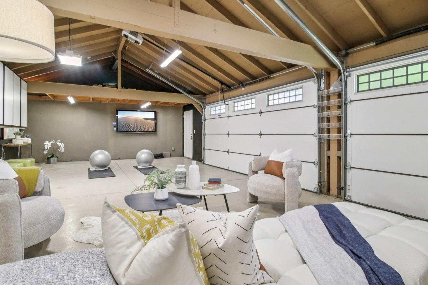 Detail Gallery Image 48 of 141 For 14361 Lenray Ln, San Jose,  CA 95124 - 5 Beds | 4 Baths