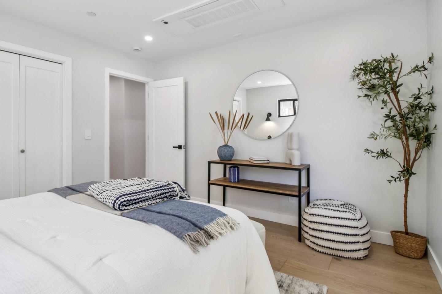 Detail Gallery Image 62 of 141 For 14361 Lenray Ln, San Jose,  CA 95124 - 5 Beds | 4 Baths