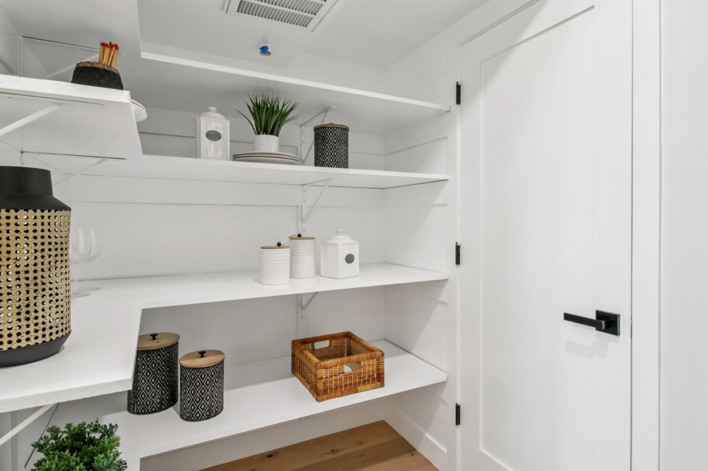 Detail Gallery Image 63 of 141 For 14361 Lenray Ln, San Jose,  CA 95124 - 5 Beds | 4 Baths