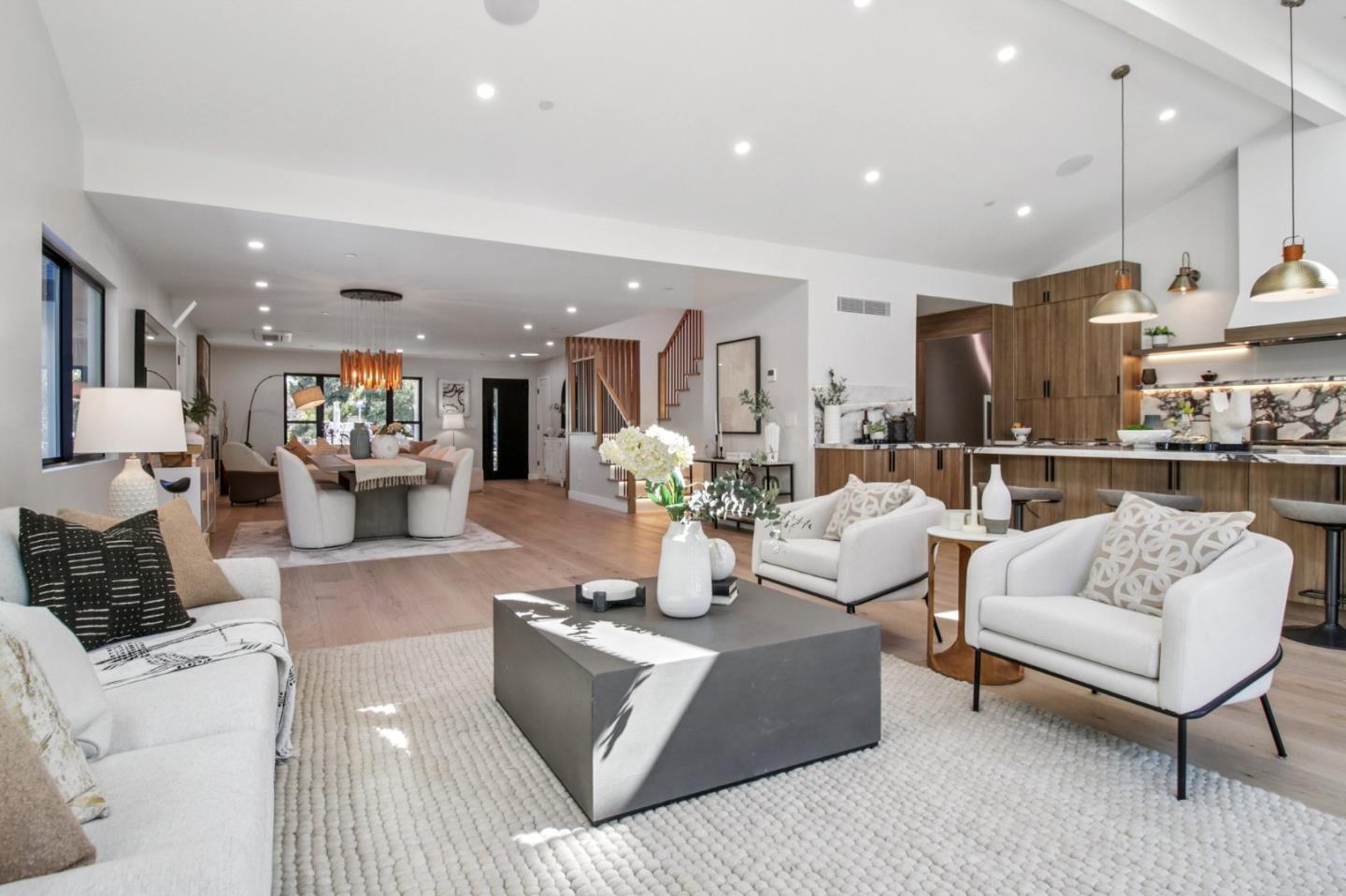 Detail Gallery Image 9 of 141 For 14361 Lenray Ln, San Jose,  CA 95124 - 5 Beds | 4 Baths