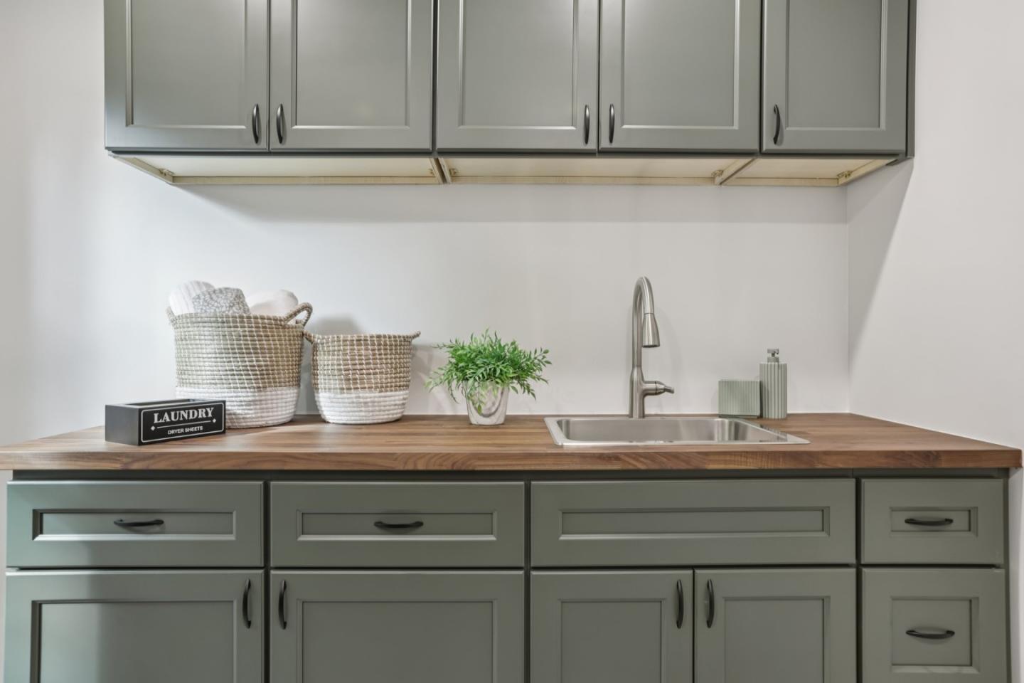 Detail Gallery Image 90 of 141 For 14361 Lenray Ln, San Jose,  CA 95124 - 5 Beds | 4 Baths