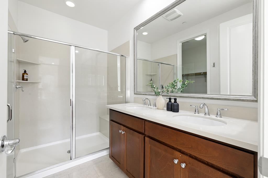 Detail Gallery Image 22 of 36 For 541 Holthouse Ter, Sunnyvale,  CA 94087 - 4 Beds | 3/1 Baths