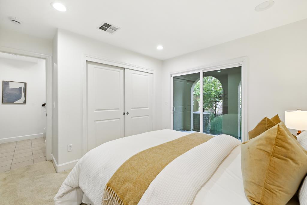 Detail Gallery Image 29 of 36 For 541 Holthouse Ter, Sunnyvale,  CA 94087 - 4 Beds | 3/1 Baths