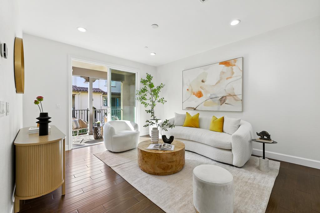 Detail Gallery Image 8 of 36 For 541 Holthouse Ter, Sunnyvale,  CA 94087 - 4 Beds | 3/1 Baths