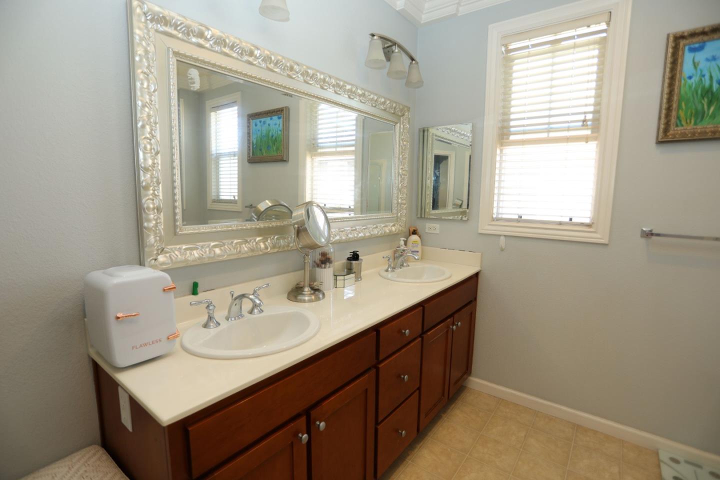 Detail Gallery Image 14 of 25 For 726 Tennyson Dr, Gilroy,  CA 95020 - 3 Beds | 2/1 Baths