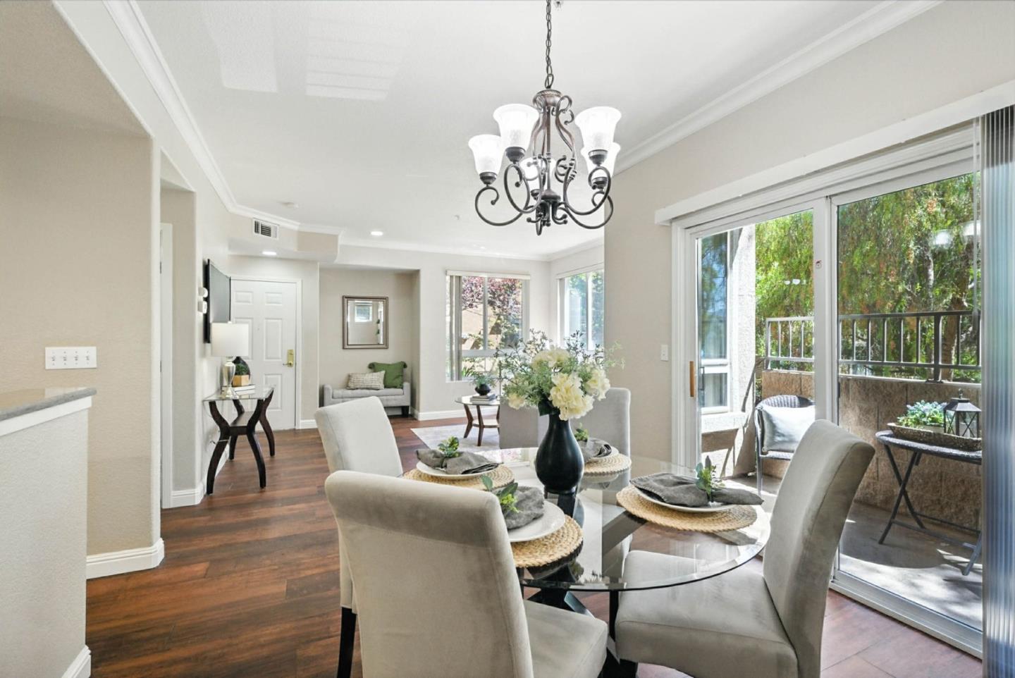 Detail Gallery Image 12 of 42 For 546 Marble Arch Ave, San Jose,  CA 95136 - 2 Beds | 2/1 Baths