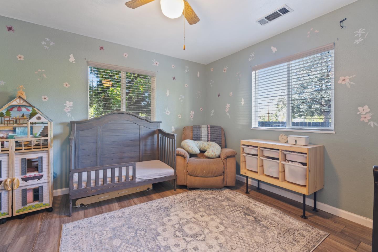 Detail Gallery Image 21 of 50 For 5367 Rosswood Ln, Redding,  CA 96001 - 4 Beds | 2 Baths