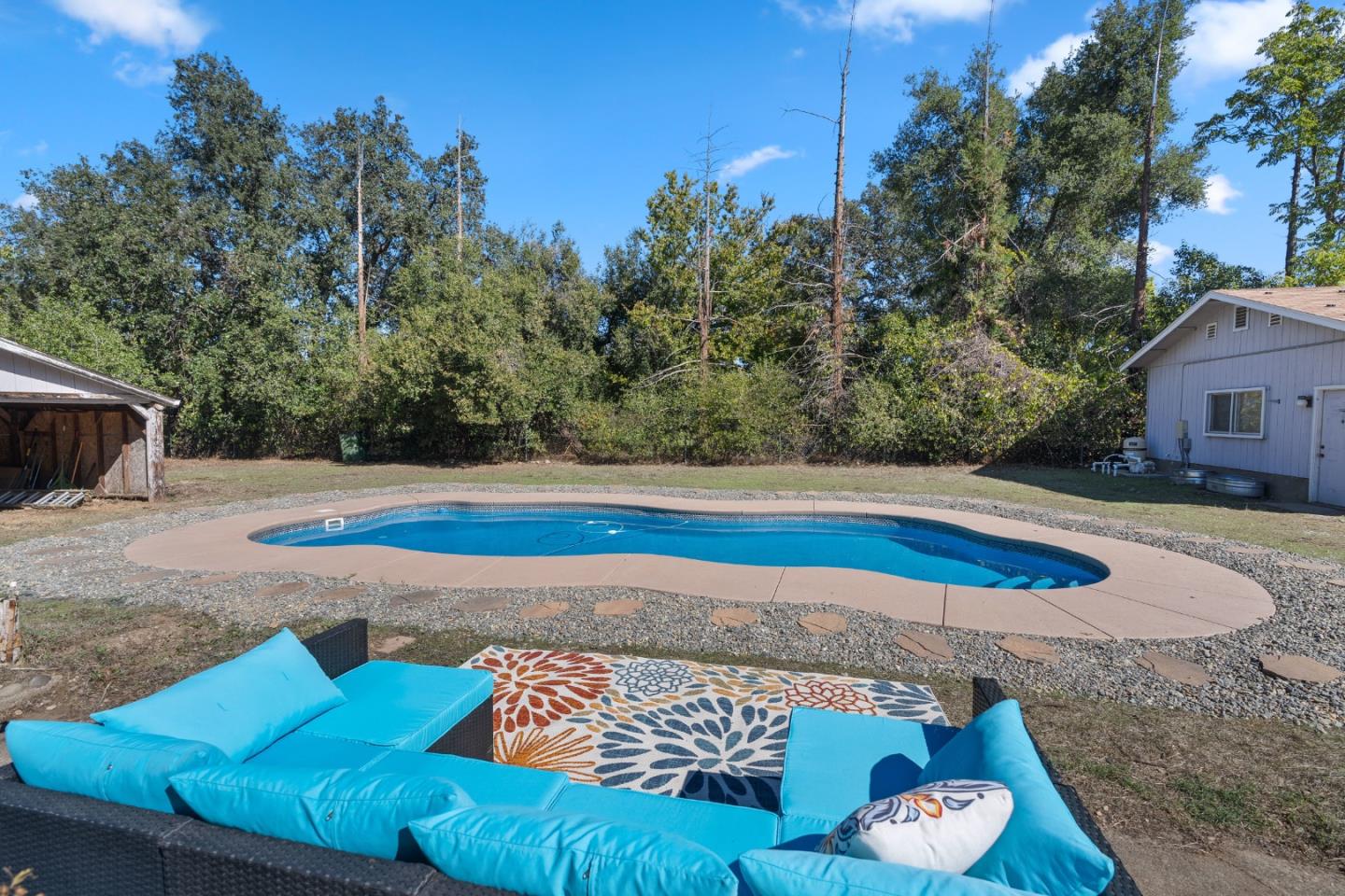 Detail Gallery Image 40 of 50 For 5367 Rosswood Ln, Redding,  CA 96001 - 4 Beds | 2 Baths