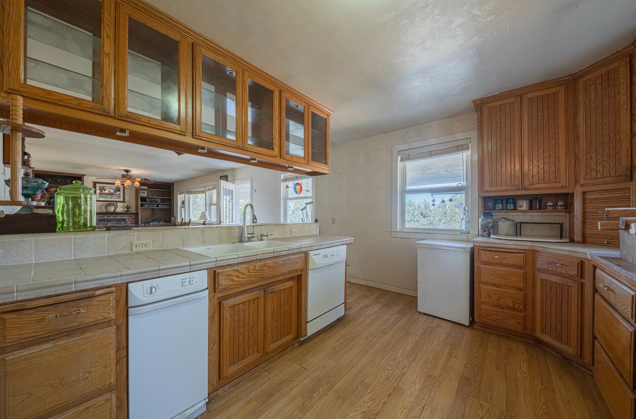 Detail Gallery Image 13 of 42 For 2350 Bryson Hesperia Rd, Bradley,  CA 93426 - 2 Beds | 1/1 Baths