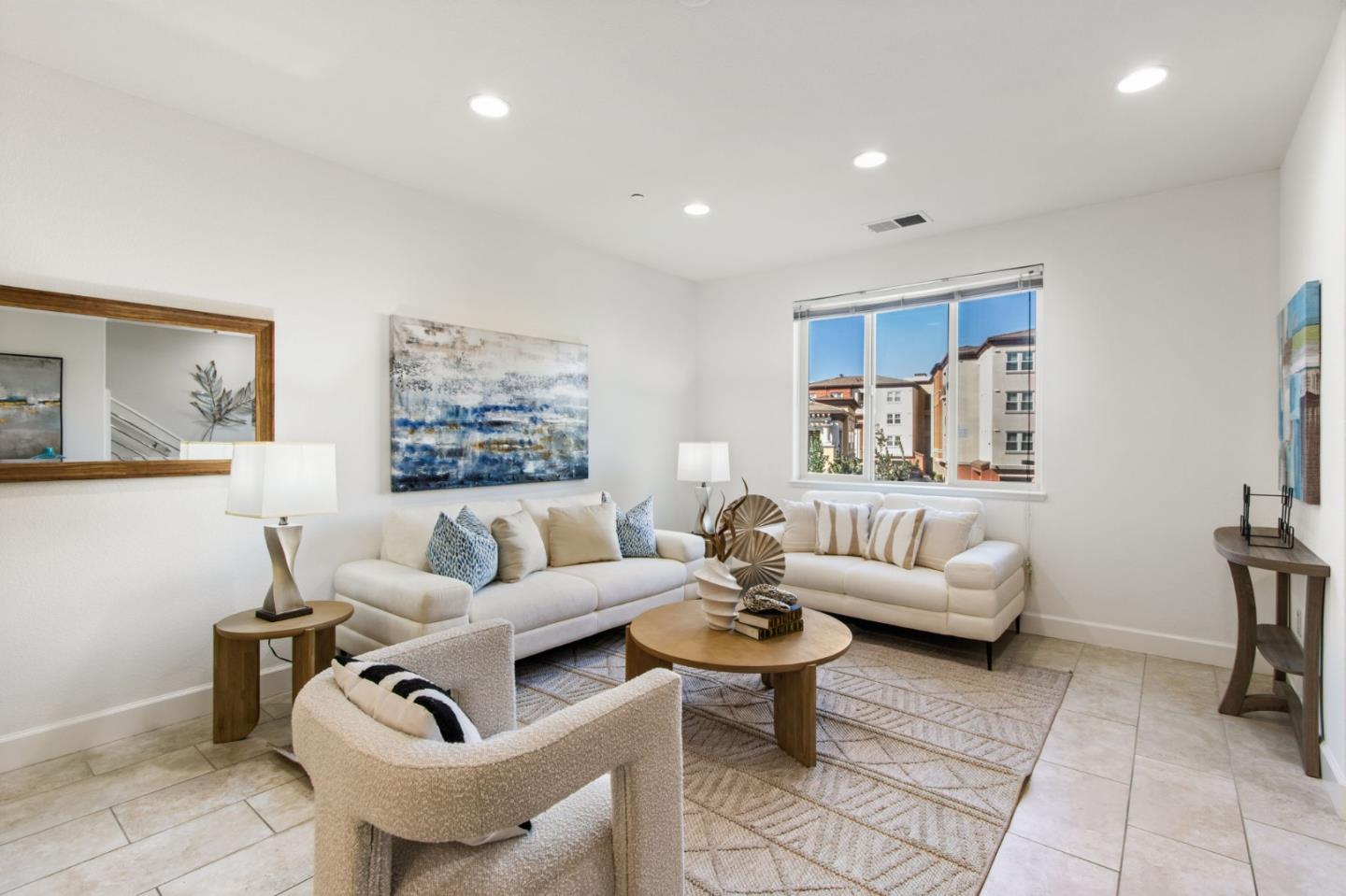 Detail Gallery Image 3 of 40 For 5886 Smoky Quartz Loop, San Jose,  CA 95123 - 3 Beds | 3/1 Baths